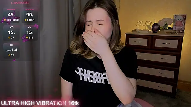 cutie mili online show from 02/15/26, 12:26