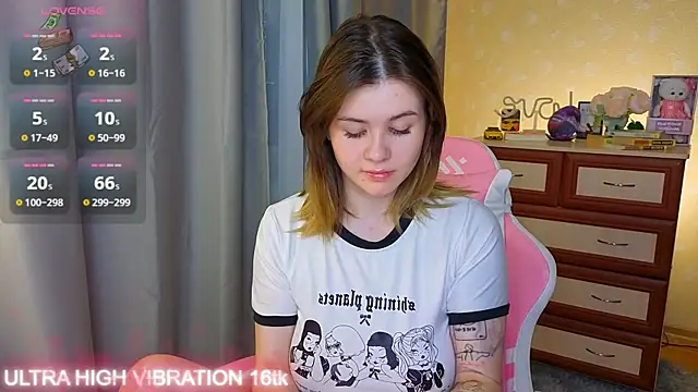 cutie mili online show from 11/18/25, 08:06