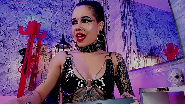 Snapshot of irregular_fetish_ chatting on 02/23/25, 12:08 irregular fetish online show from 02/23/25, 12:08