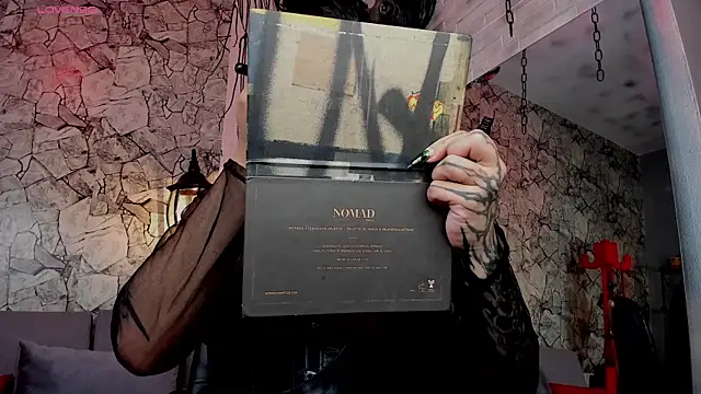 Snapshot of irregular_fetish_ chatting on 01/28/25, 06:07 irregular fetish online show from 01/28/25, 06:07