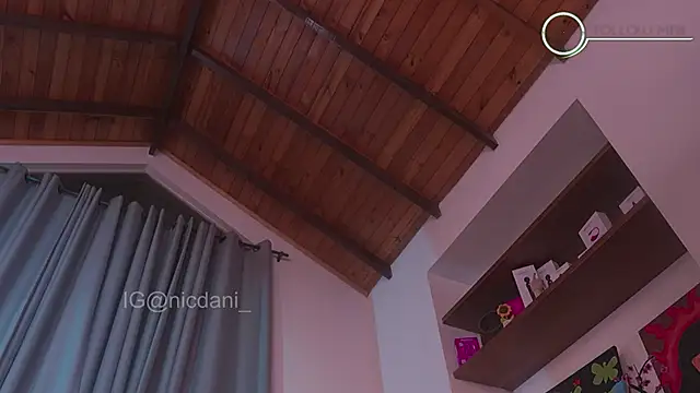 Snapshot of nicdani_1 chatting on 09/09/25, 12:43 nicdani 1 online show from 09/09/25, 12:43