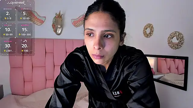 Snapshot of VeronikaOlsen chatting on 03/20/25, 12:43 VeronikaOlsen online show from 03/20/25, 12:43