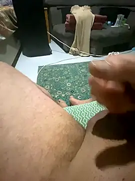 azginnn35 online show from 12/14/25, 02:18