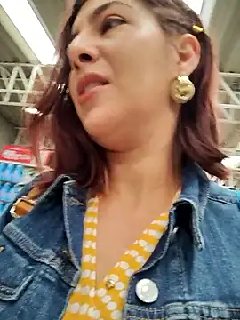 scarlett moore online show from 11/17/25, 02:21