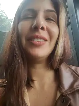 Snapshot of scarlett_moore chatting on 04/29/26, 05:30 scarlett moore online show from 04/29/26, 05:30