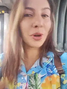 Snapshot of scarlett_moore chatting on 05/01/26, 05:18 scarlett moore online show from 05/01/26, 05:18