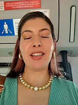 scarlett moore online show from 10/04/25, 01:34