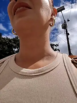 scarlett moore online show from 11/26/25, 03:23