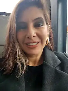 scarlett moore online show from 09/27/25, 02:01