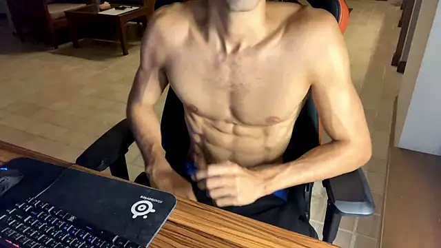 Snapshot of rippedbutskinny chatting on 01/05/25, 11:01 rippedbutskinny online show from 01/05/25, 11:01