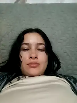 Snapshot of EmilySwaan chatting on 12/03/24, 02:09 EmilySwaan online show from 12/03/24, 02:09