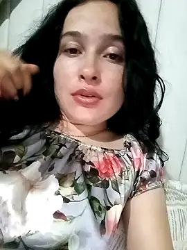 Snapshot of EmilySwaan chatting on 12/04/24, 03:31 EmilySwaan online show from 12/04/24, 03:31