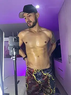 AxelKing1326 online show from 12/21/25, 09:59