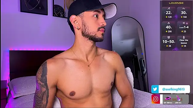 AxelKing1326 online show from 10/29/25, 10:31