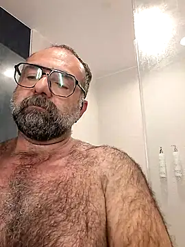 chainjulious online show from 12/16/25, 06:23