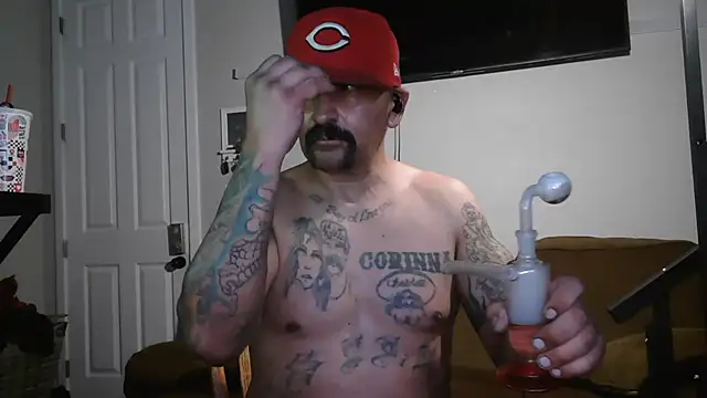 Snapshot of jess2fuck chatting on 10/18/25, 10:28 jess2fuck online show from 10/18/25, 10:28
