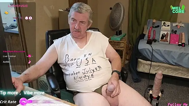 Snapshot of oldnew-63 chatting on 10/09/25, 12:00 oldnew-63 online show from 10/09/25, 12:00