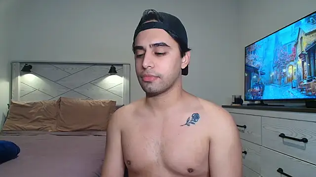 Snapshot of thonylewys chatting on 09/29/25, 08:25 thonylewys online show from 09/29/25, 08:25