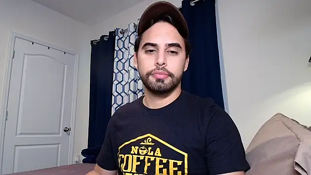 Snapshot of thonylewys chatting on 09/27/25, 10:38 thonylewys online show from 09/27/25, 10:38