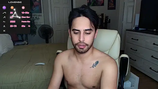 Snapshot of thonylewys chatting on 06/11/26, 11:02 thonylewys online show from 06/11/26, 11:02