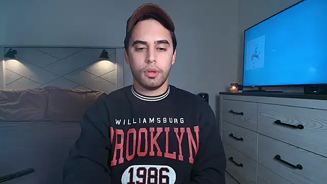 Snapshot of thonylewys chatting on 10/03/25, 08:10 thonylewys online show from 10/03/25, 08:10