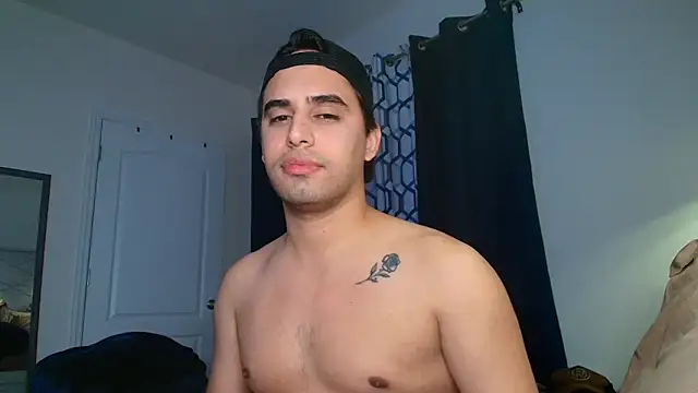 Snapshot of thonylewys chatting on 09/29/25, 12:39 thonylewys online show from 09/29/25, 12:39