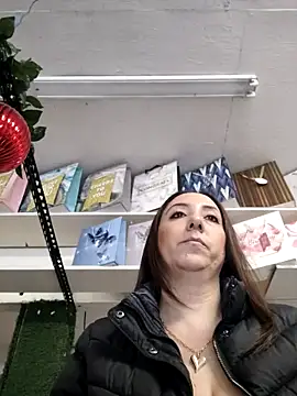 Snapshot of Mia_Novikov chatting on 03/04/25, 05:03 Mia Novikov online show from 03/04/25, 05:03