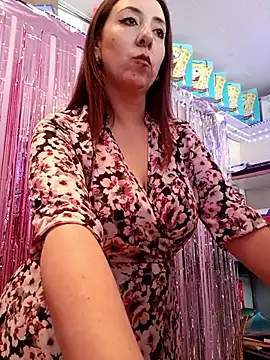 Snapshot of Mia_Novikov chatting on 06/18/26, 06:24 Mia Novikov online show from 06/18/26, 06:24