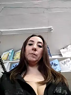 Snapshot of Mia_Novikov chatting on 03/22/25, 08:15 Mia Novikov online show from 03/22/25, 08:15