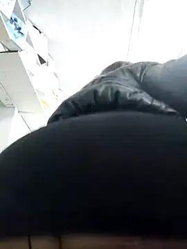 Snapshot of Mia_Novikov chatting on 03/21/25, 07:13 Mia Novikov online show from 03/21/25, 07:13