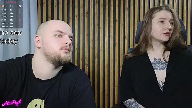 Snapshot of alicepugh chatting on 03/15/25, 06:54 alicepugh online show from 03/15/25, 06:54