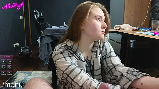 Snapshot of alicepugh chatting on 01/25/25, 09:14 alicepugh online show from 01/25/25, 09:14