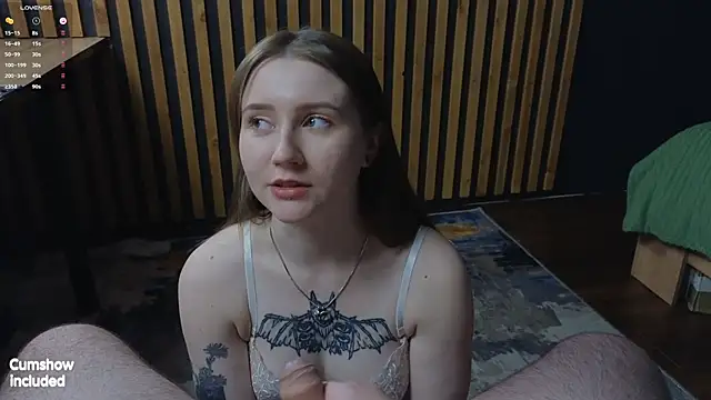 Snapshot of alicepugh chatting on 10/10/25, 05:14 alicepugh online show from 10/10/25, 05:14