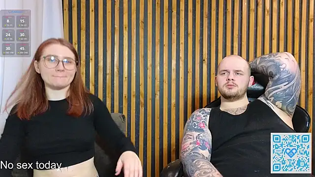 Snapshot of alicepugh chatting on 12/20/24, 06:35 alicepugh online show from 12/20/24, 06:35