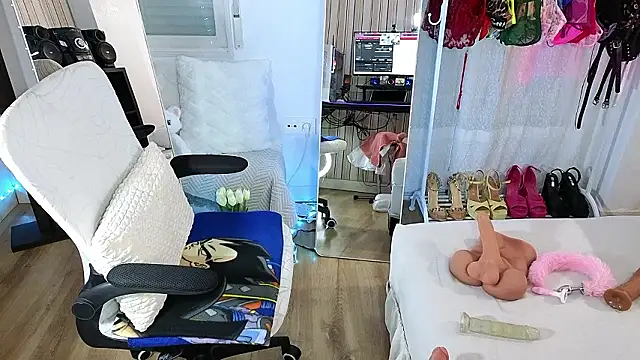 Tawny cox online show from 02/01/26, 11:19