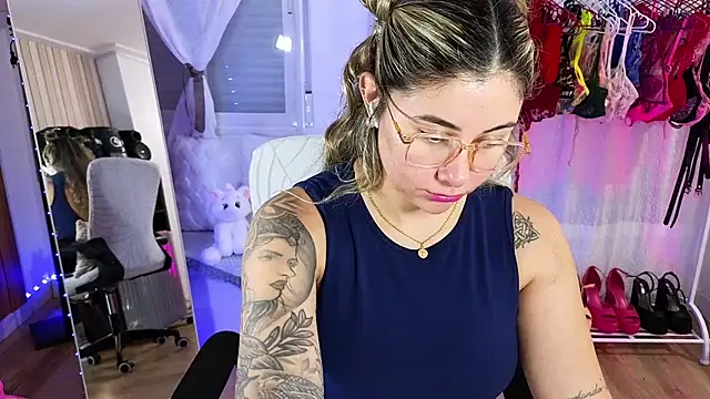 Tawny cox online show from 01/09/26, 10:33