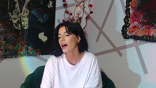 Snapshot of ZaSha__ chatting on 02/04/25, 07:51 ZaSha online show from 02/04/25, 07:51