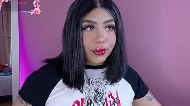 foxxy-lov3 online show from 04/07/26, 02:41