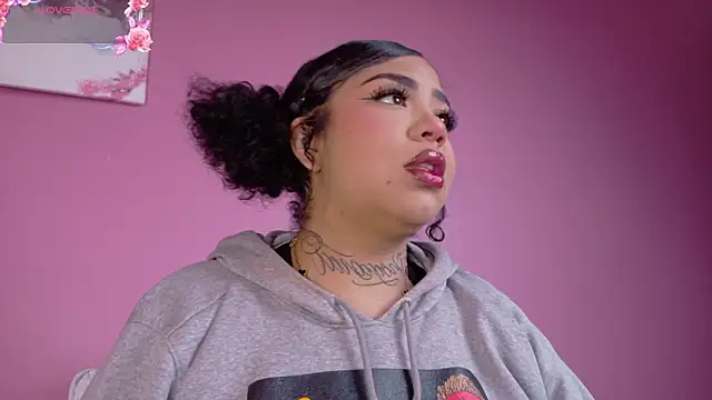 foxxy-lov3 online show from 03/14/26, 01:50