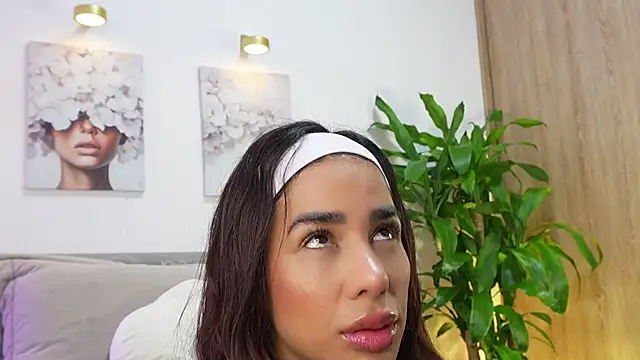 katie cruz online show from 05/25/26, 11:09