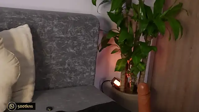 katie cruz online show from 11/05/25, 11:13