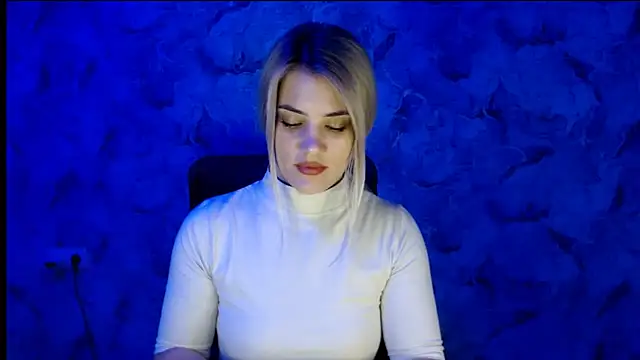 nika gold1 online show from 10/30/25, 03:09