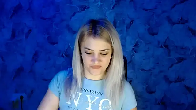 Snapshot of nika_gold1 chatting on 02/26/25, 04:38 nika gold1 online show from 02/26/25, 04:38