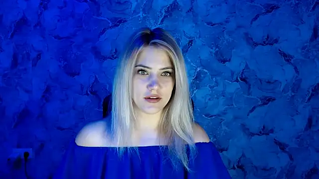 Snapshot of nika_gold1 chatting on 03/15/25, 03:06 nika gold1 online show from 03/15/25, 03:06