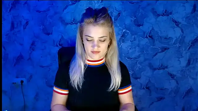Snapshot of nika_gold1 chatting on 09/30/25, 02:34 nika gold1 online show from 09/30/25, 02:34
