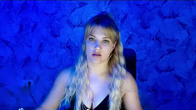 Snapshot of nika_gold1 chatting on 07/10/26, 09:04 nika gold1 online show from 07/10/26, 09:04