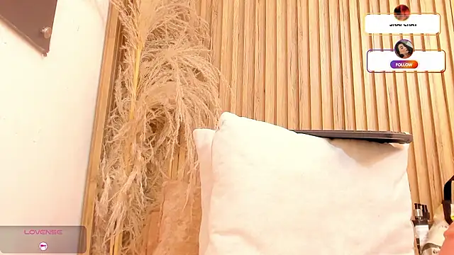 sofhiaa adaams online show from 03/04/26, 11:01