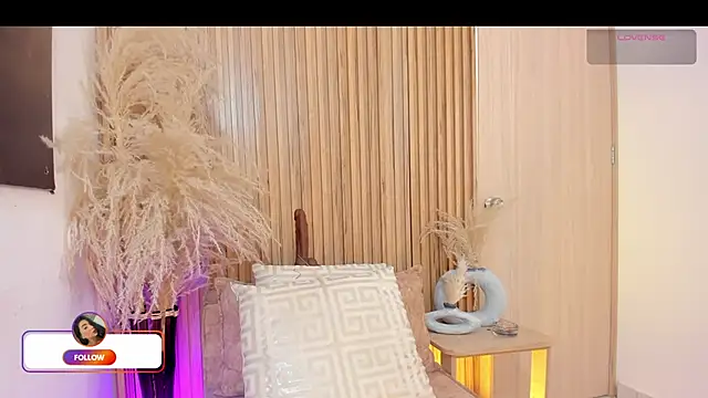 sofhiaa adaams online show from 02/13/26, 10:43