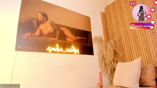 sofhiaa adaams online show from 05/08/26, 10:57