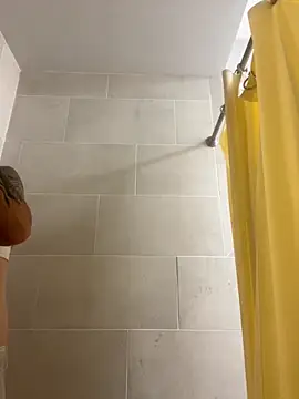 lookin4excitement23 online show from 09/29/25, 08:25